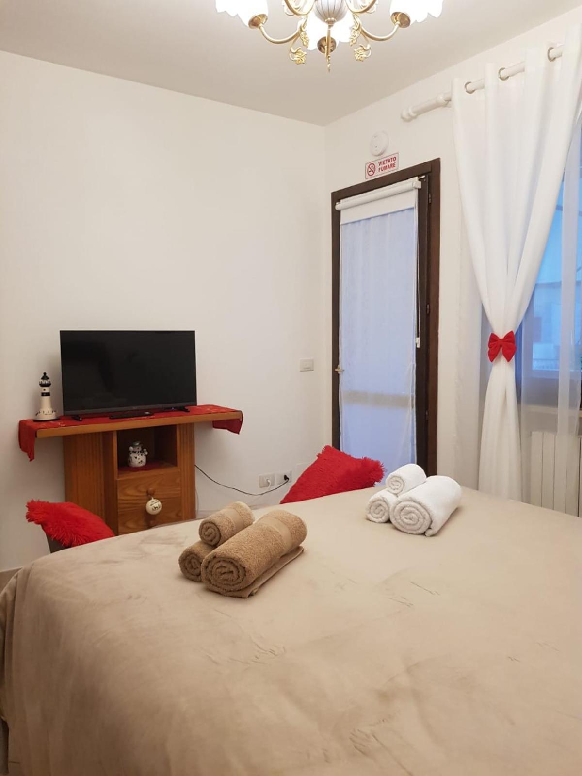 B&B Galateo Lecce Bagian luar foto