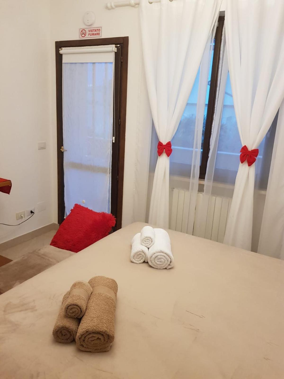 B&B Galateo Lecce Bagian luar foto